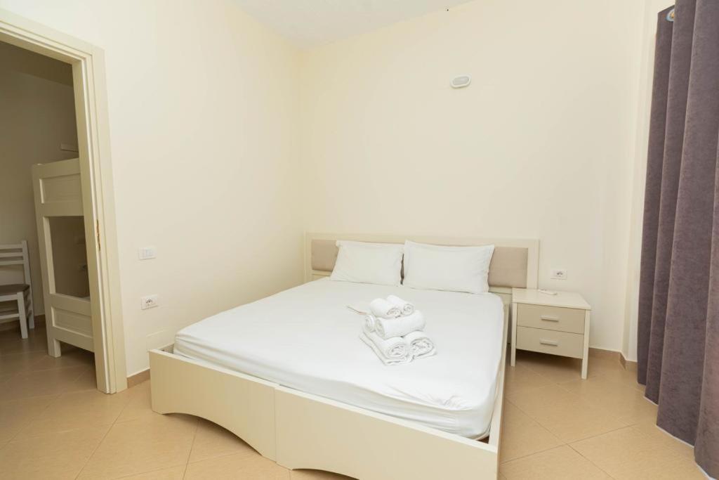 Vlorë Premier Guest House מראה חיצוני תמונה